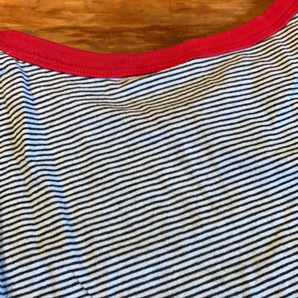 2/$20🍁 H&M DIVIDED - Pin Striped T-Shirt - Picture 3 of 4